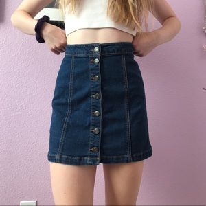 Denim button up skirt in great condition!